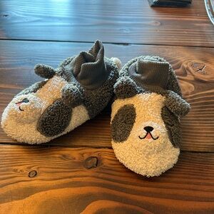 9/10T dog slippers.